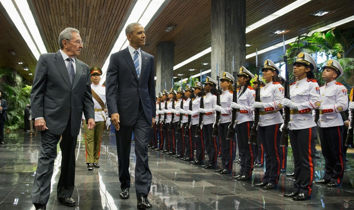 B. Obama susitiko su Kubos vadovu R. Castro