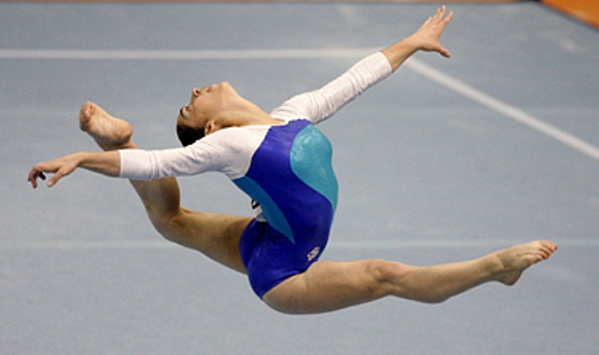 Argentinietė Daniele Hypolito "Visos Amerikos Žaidynėse" vykstančioje gimnastikos rungtyje Rio de Žaneire. 