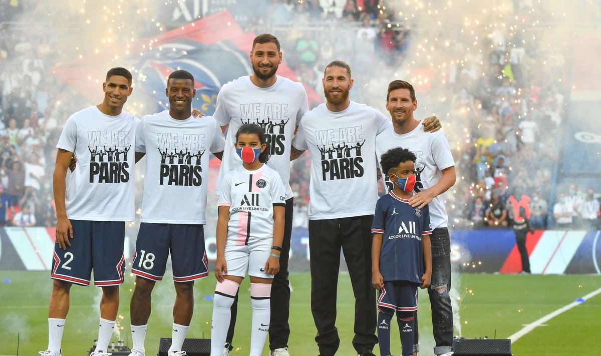 "Paris Saint-Germain" naujokai Achrafas Hakimi, Georginio Wijnaldumas, Gianluigi Donnarumma,  Sergio Ramosas ir Lionelis Messi.