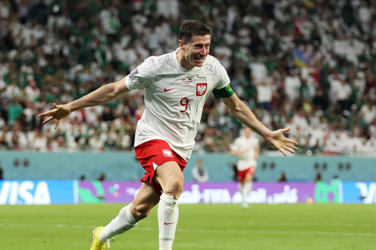 Левандовски забил первый гол на чемпионатах мира, у саудовцев — незабитый  пенальти - Delfi RU
