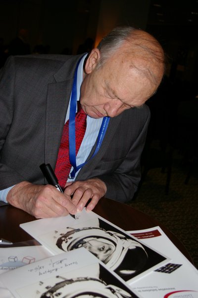 2012 m. renginyje lankėsi lietuvių kilmės kosmonautas Aleksejus Jelisejevas.Lietuvos kosmoso asociacijos nuotr.