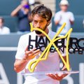 Rusą įveikęs kartvelas Basilašvilis pakartojo neeilinį Federerio pasiekimą