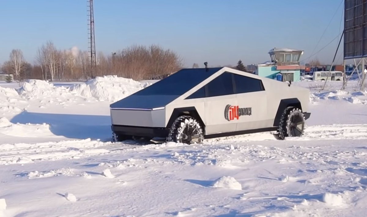 Rusijos "YouTube" laida "54 Garažas" nusprendė pasigaminti savo "Tesla Cybertruck"
