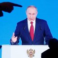 Užsienio žiniasklaida: Putinas pažadėjo prireikus Baltarusijai suteikti karinę paramą