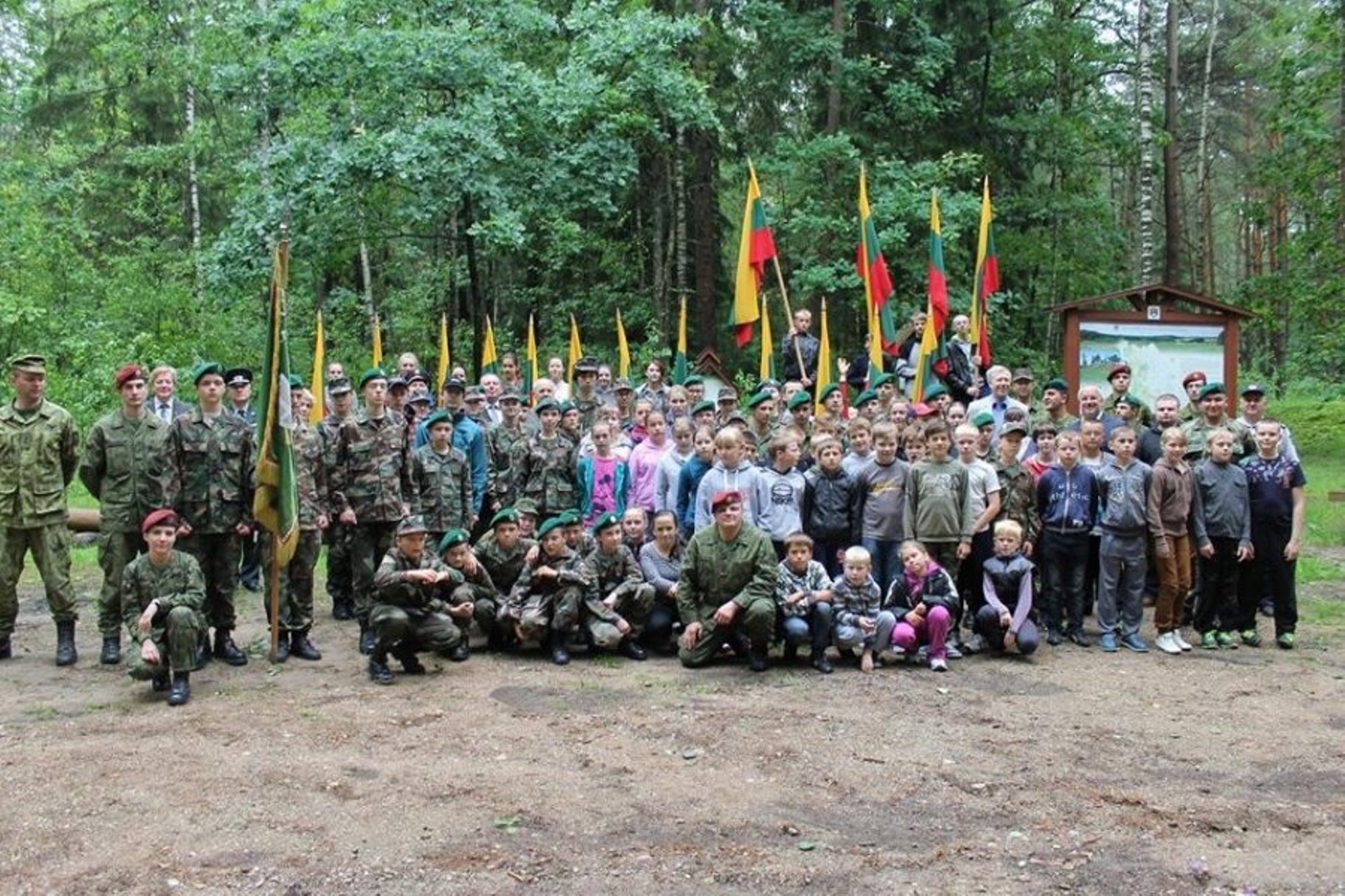 Sukarintos Vaikų Stovyklos Pramogos: 10 Km žygis Ir šratasvydis - Delfi ...