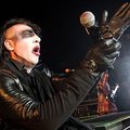 Skandalingasis M.Mansonas Kaune paskleidė savo juoduosius kerus