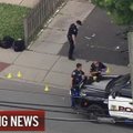 Kraupus išpuolis Naujajame Džersyje: aiškėja, kad įtariamasis šaudė bėgdamas paskui kitą vyrą