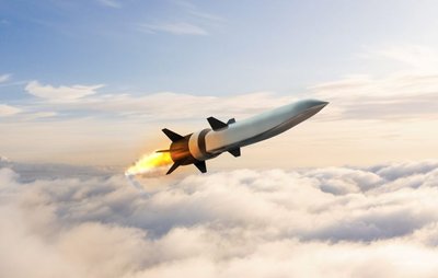 Viršgarsinė raketa. Northrop Grumman/Raytheon Technologies iliustr.