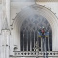 Во Франции загорелся один из крупнейших готических соборов страны, подозревают поджог