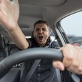 Pasakoja apie agresyvius vairuotojus: kai kurie netgi važiuoja iš paskos, kad išsiaiškintų santykius