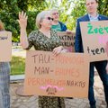 Protestas prie Seimo: nepaverskime miškų skerdyklomis