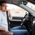 Klaida, galinti kainuoti gyvybę: kodėl sėdintieji automobilio gale privalo segėti saugos diržus