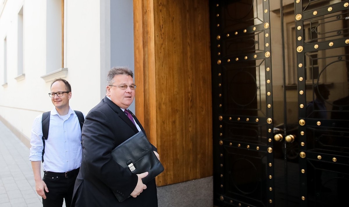 Aistis Zabarauskas, Linas Linkevičius