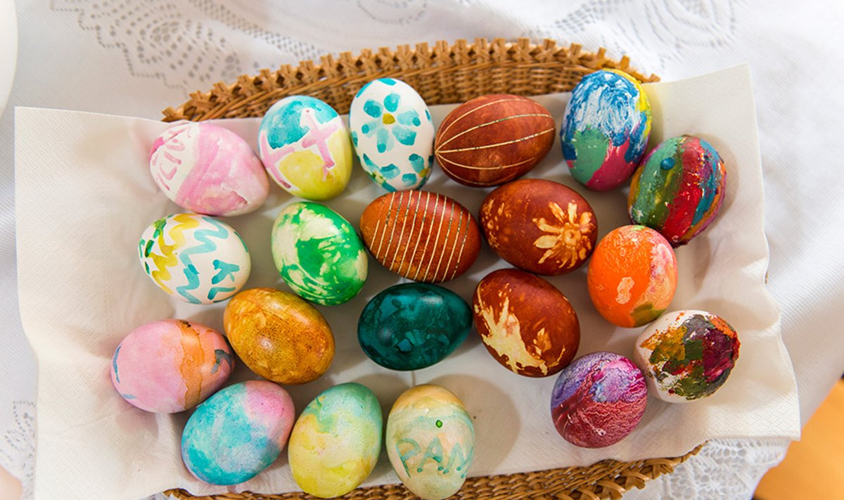 Nicely decorated Lithuanian Easter eggs    Photo Ludo Segers