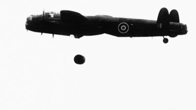 Britų „Avro Lancaster“ bombonešis