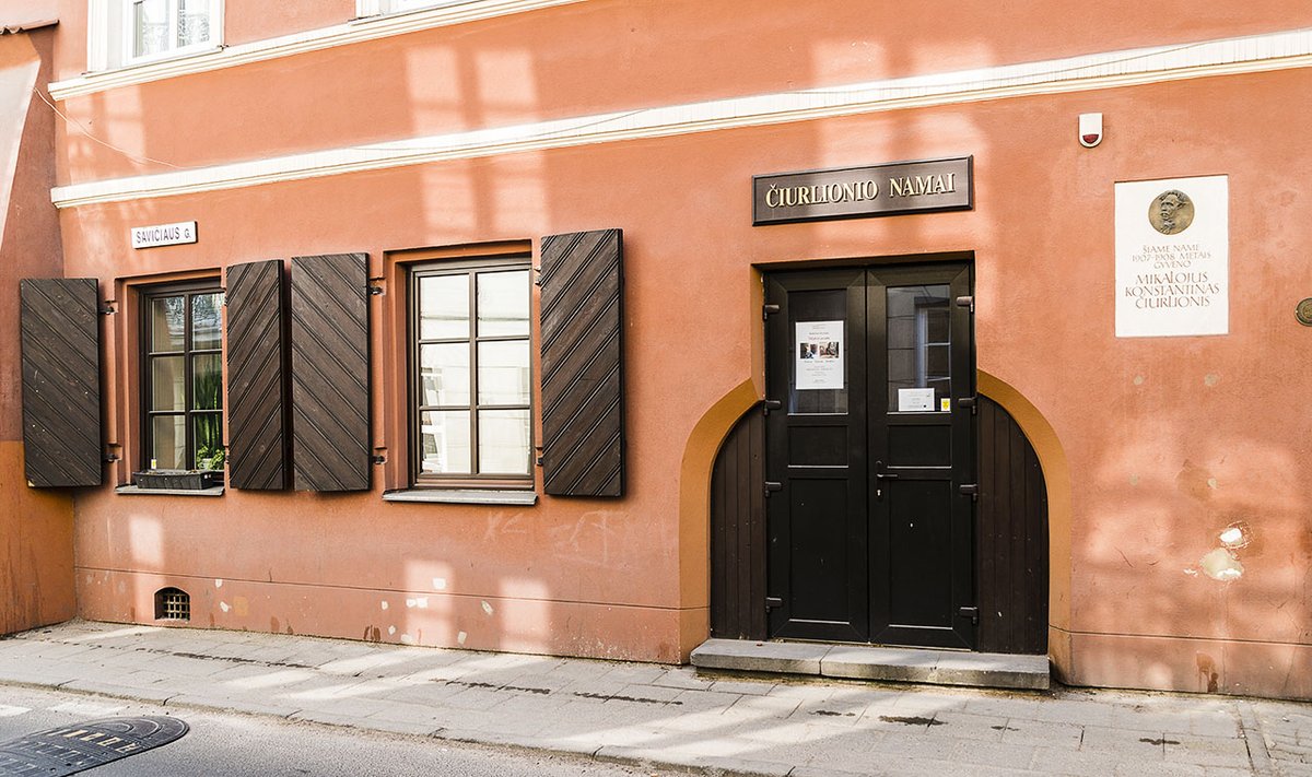 Ciurlionio Namai  (Ciurlionis House) on Savičiaus street 11 in Vilnius where Ciulionis lived during the winter of 1907  Photo © Ludo Segers @ The Lithuania Tribune (1)