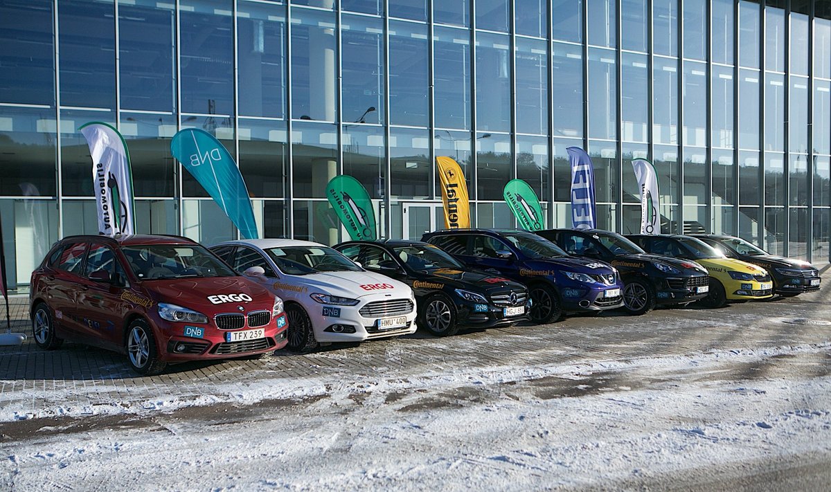 Į konkurso „Metų automobilis 2015“ finalą patekę modeliai