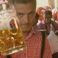 Miuncheno „Bayern“ futbolininkai apsilankė garsiojoje alaus šventėje