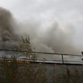 Lieplaukės geležinkelio stotyje dega šilumvežis