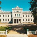 Lietuviškasis Versalis, viliojantis istorija ir ypatingu laikrodžiu: vėl išgyvena aukso amžių
