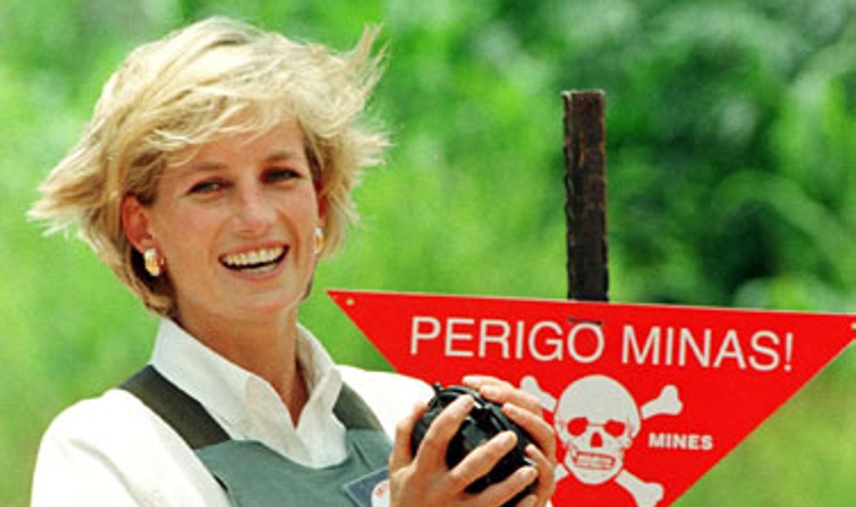 Princesė Diana minų lauke Angoloje