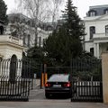 Įtampa nemažėja: Rusijai – reikalavimas sumažinti ambasados teritoriją
