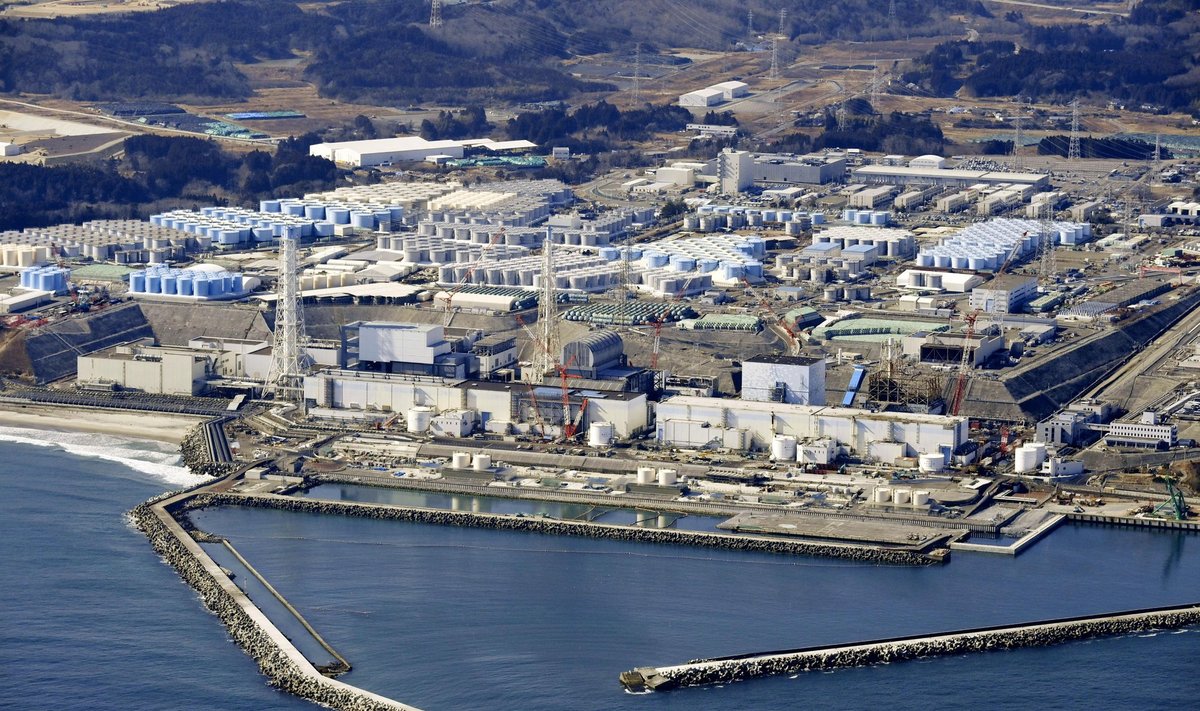 Po Fukušimos atominės elektrinės avarijos susidariusias branduolines atliekas japonai žada išleisti į atvirus vandenis