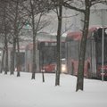 Keliuose verda tikras pragaras, kelininkai žada, kad rytoj bus geriau