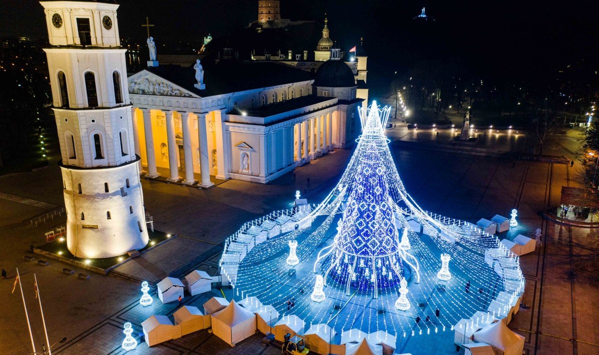 Vilniaus kalėdinė eglė iš paukščio skrydžio 2019 m.