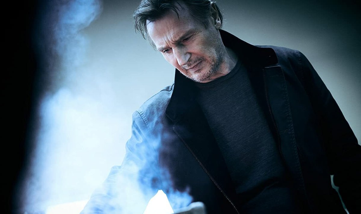 Liamas Neesonas, kadras iš filmo "Šešėlių žaidimas"