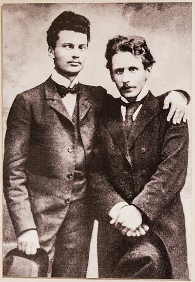Mikalojus Konstantinas Čiurlionis (right) with Eugenijus Moravskis (left) in Warsaw 1902 - Čiurlionis Namai Vilnius