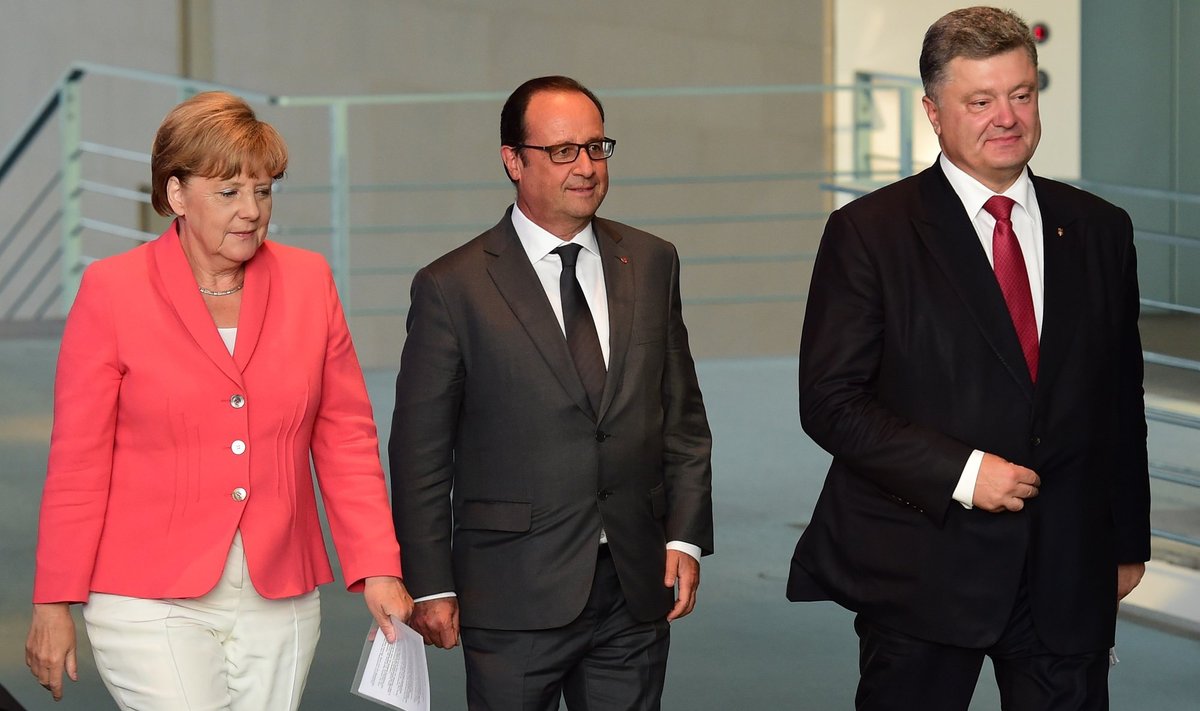 A. Merkel, P. Porošenka ir F. Hollande'o susitikimas Berlyne 