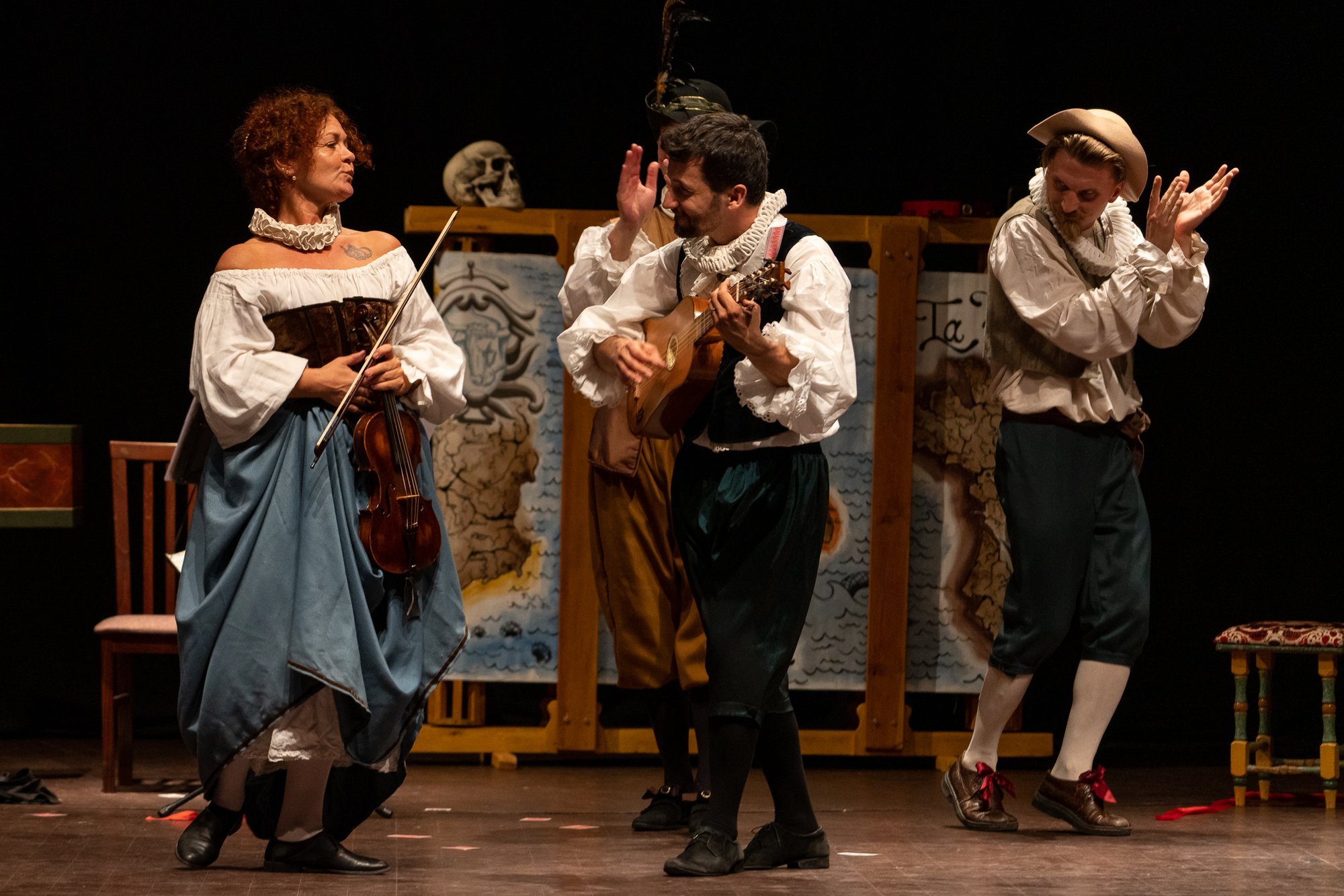 En litauisk forestilling som stiller spørsmål ved elitismen til gammel musikk skal besøke Norges hovedstad