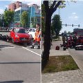 Stipri motociklo ir automobilio avarija Kaune, sužalotas vyras skubiai įvežtas į ligoninę