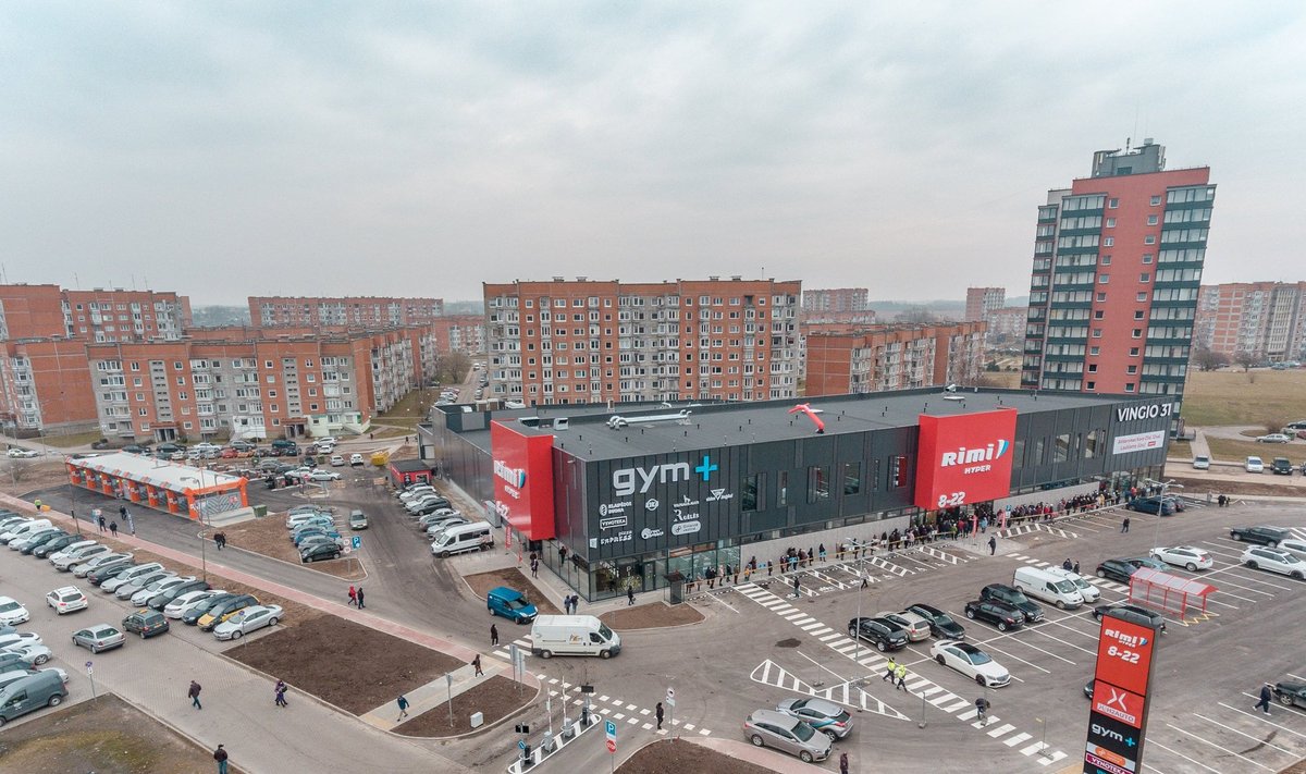Pietinėje Klaipėdos dalyje duris atvėrė naujas prekybos centras