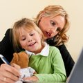 Aktualu visiems tėvams: patarimai, kaip efektyviai dirbti namuose, kai vaikas serga