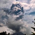 Indonezijoje ugnikalnis išsviedė į dangų 2 km aukščio pelenų stulpą