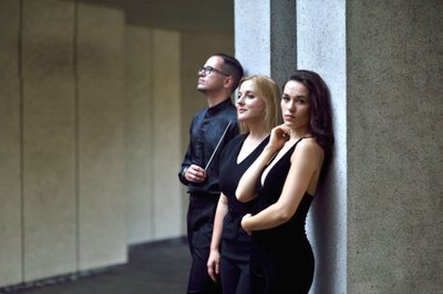 Marijampolės Filharmonijos meno vadovai: Marius Reklaitis, Laura Zaman, Kamilė Zaveckaitė (Danguolės Baniulytės-Gilienės nuotr.)