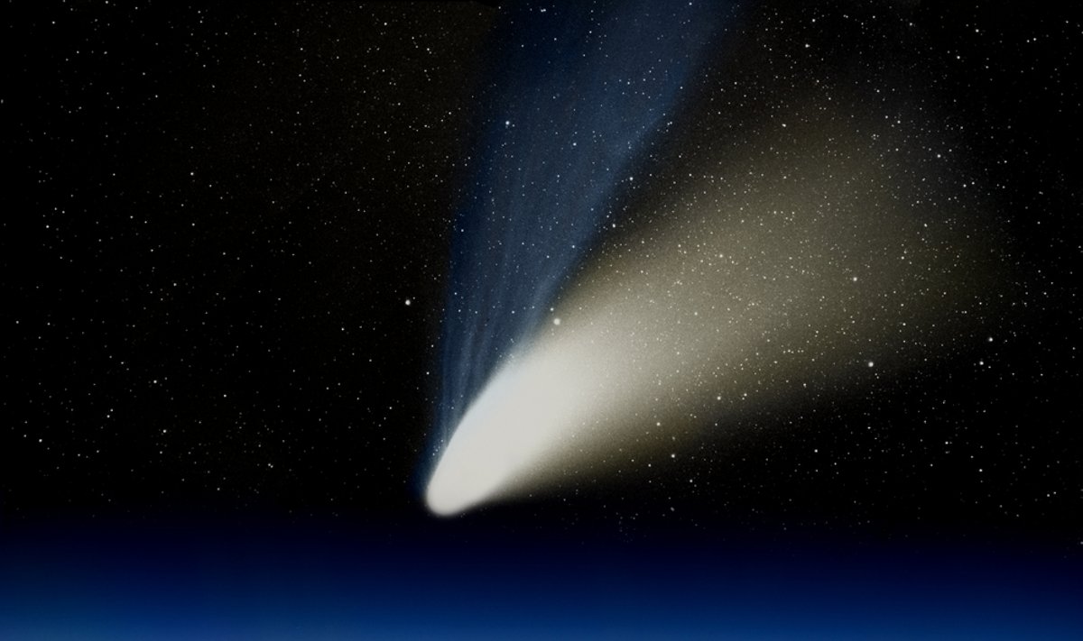 Kometa krenta į Žemę