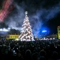 Kaune – pirmoji Kalėdų eglutė Lietuvoje su radijo stotimi