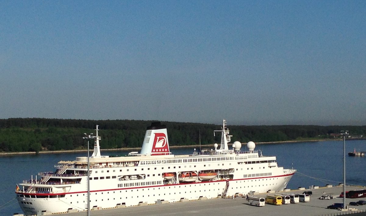 Centriniame Klaipėdos terminale priimtas pirmasis laivas. Centrinio Klaipėdos terminalo nuotr.