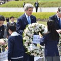 J. Kerry tapo pirmuoju JAV sekretoriumi, aplankiusiu Hirošimos memorialą
