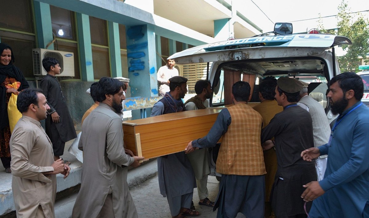 Afganistane per spūstį prie Pakistano konsulato žuvo mažiausiai 11 moterų
