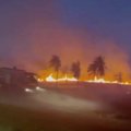 Įspūdingame vaizdo įraše užfiksuotas Bolivijos oro uoste siautėjantis gaisras