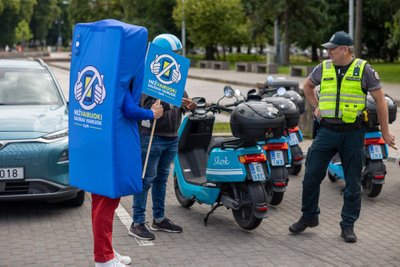 Socialinė akcija „Nežvairuok“ Vilniaus gatvėse