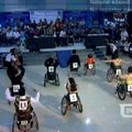 Neįgalūs filipiniečiai šoko Lotynų Amerikos šokius