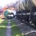 Rusijoje, netoli sienos su Ukraina, po sprogimo nuo bėgių nulėkė krovininis traukinys