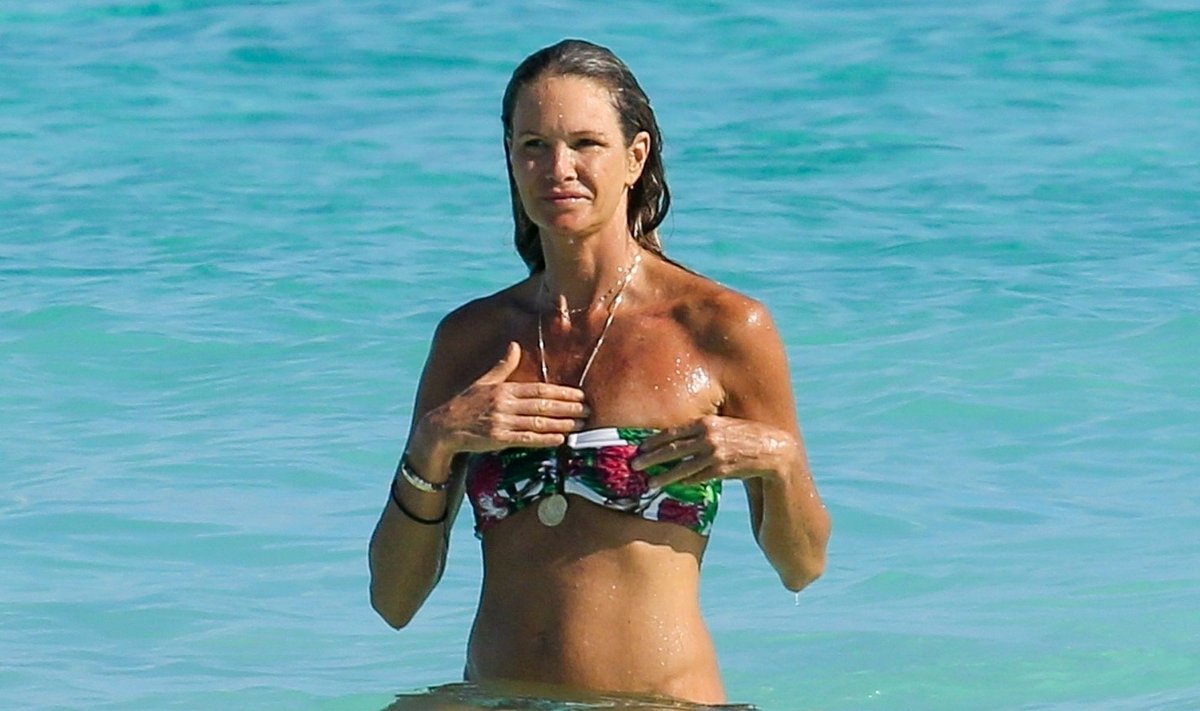 Elle MacPherson