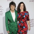 „Rolling Stones“ gitaristas R. Woodas dar kartą taps tėvu: žmona laukiasi dvynių