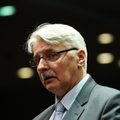 В Польше отправлены в отставку главы Минобороны и МИД